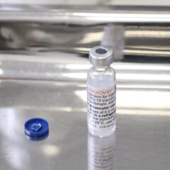 Vaccino Novavax, ok da Ema all’utilizzo come dose booster negli adulti