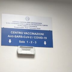 Covid, Schifani si vaccina al Policlinico di Palermo e lancia appello