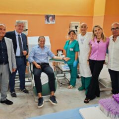 Il Sindaco di Catania dona il sangue all’Arnas Garibaldi